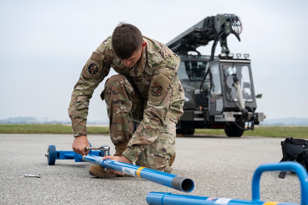 431st ERS trains Osan on MQ-9 recovery operations