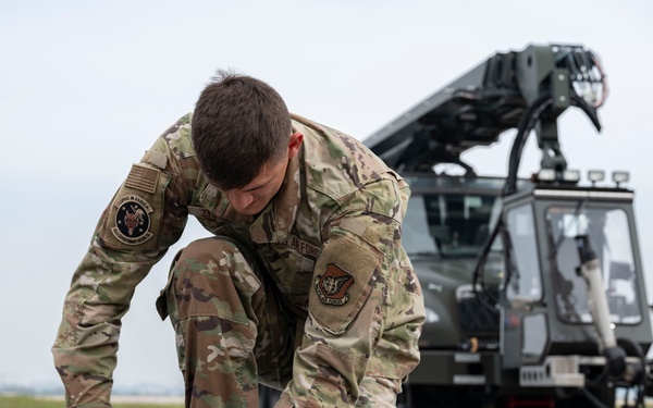 431st ERS trains Osan on MQ-9 recovery operations