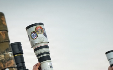 F-16 Viper Demo Team performs at Dubai Airshow 2025