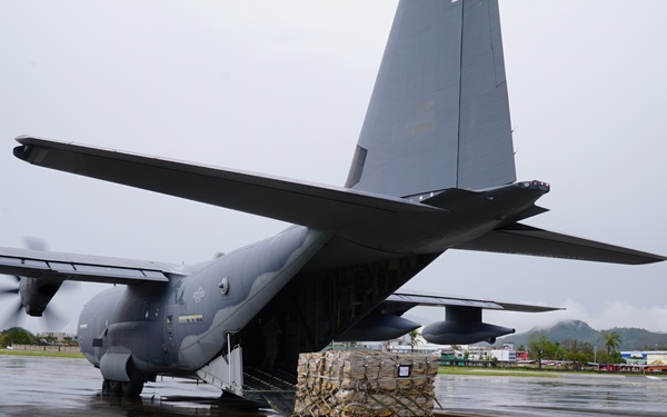 U.S. and Philippine Air Forces unite for lifesaving typhoon relief