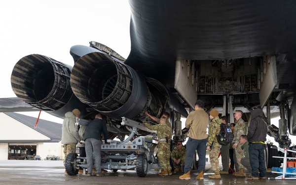 BTF: 9th EBS completes an engine change