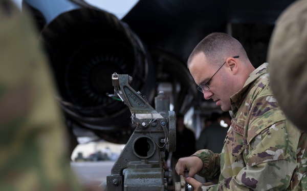 BTF: 9th EBS completes an engine change