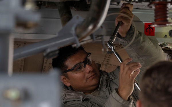 BTF: 9th EBS completes an engine change