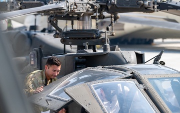 Airmen, Soldiers highlight US aircraft during Dubai Airshow 2025