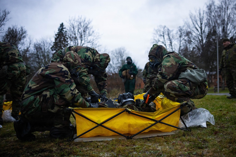 U.S. Marines, Sailors execute FEX to evaluate CBRN response