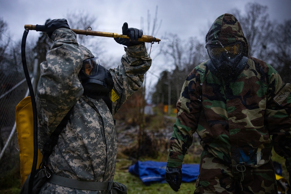 U.S. Marines, Sailors execute FEX to evaluate CBRN response