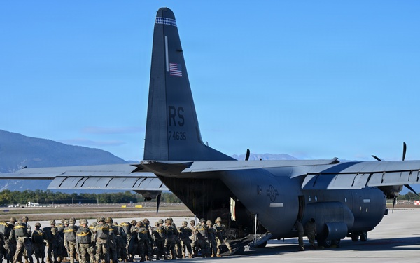 173rd sky soldiers routine jump training