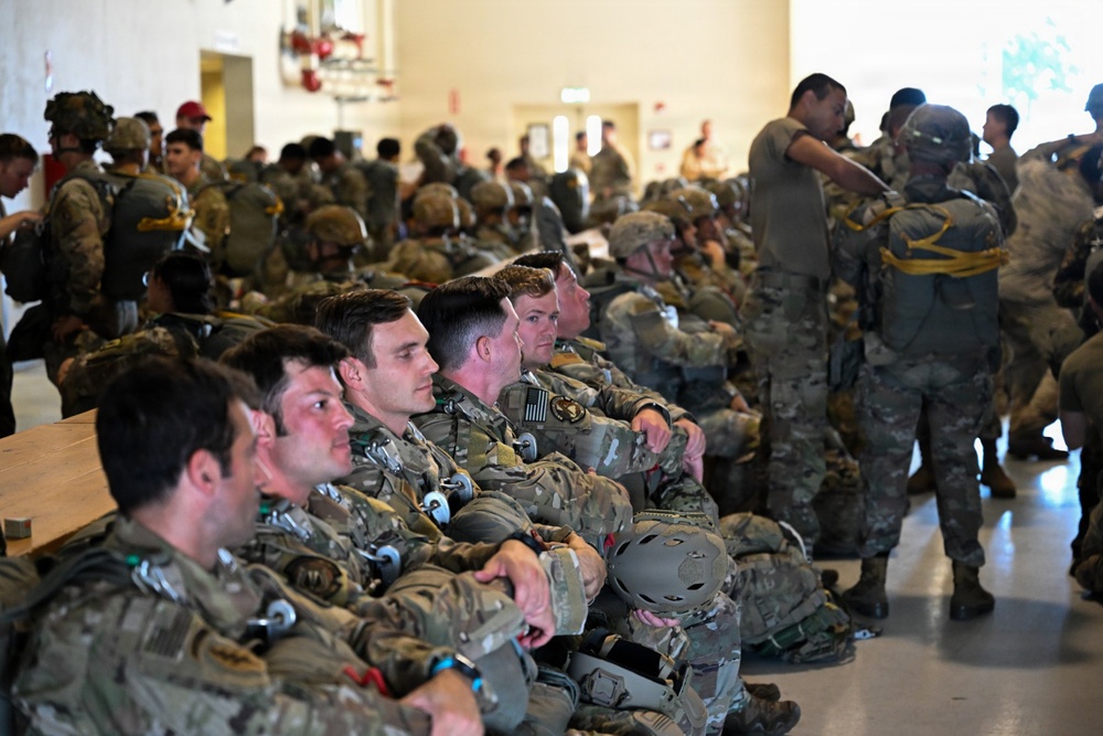 173rd sky soldiers routine jump training