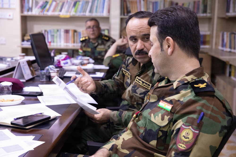 Coalition Forces Conduct an Information Operations Train-the-Trainer Course with the Peshmerga