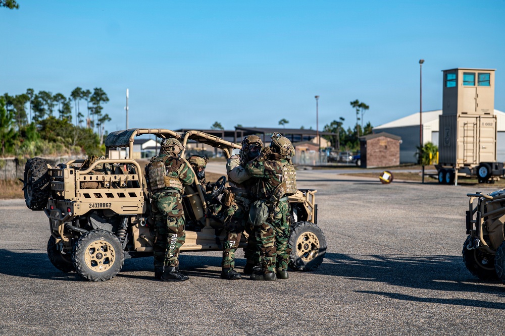Airmen sharpen their chemical defense during Mosaic Tiger 26-1