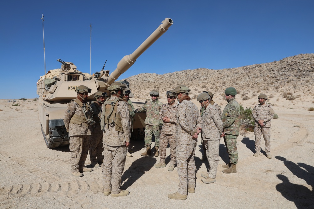 USARCENT Deputy Commander Visits Royal Saudi Land Forces During Historic First NTC Rotation