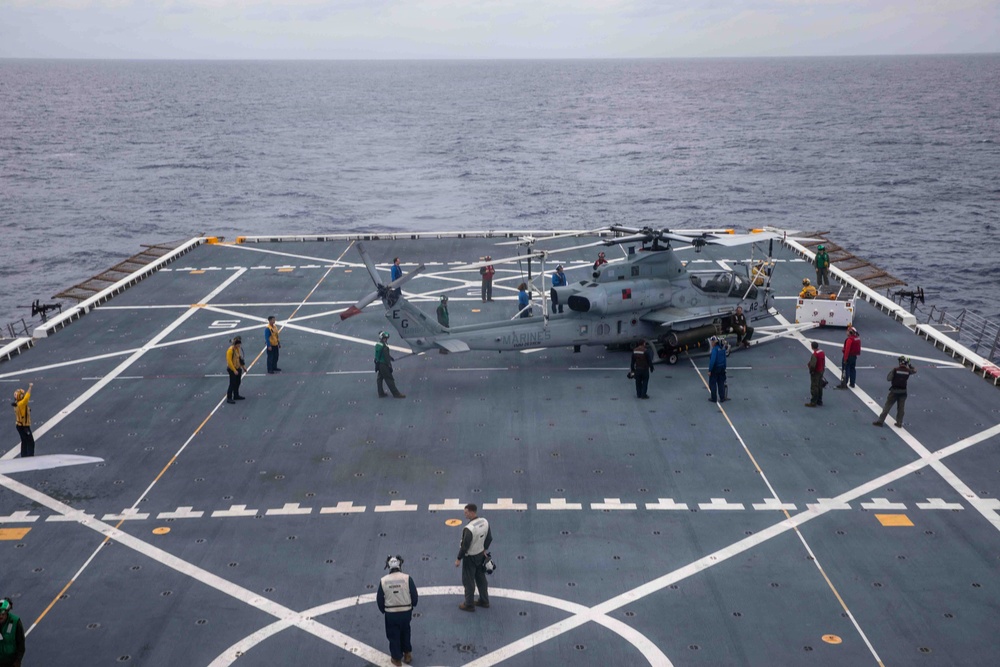 Flight Operations aboard USS Fort Lauderdale