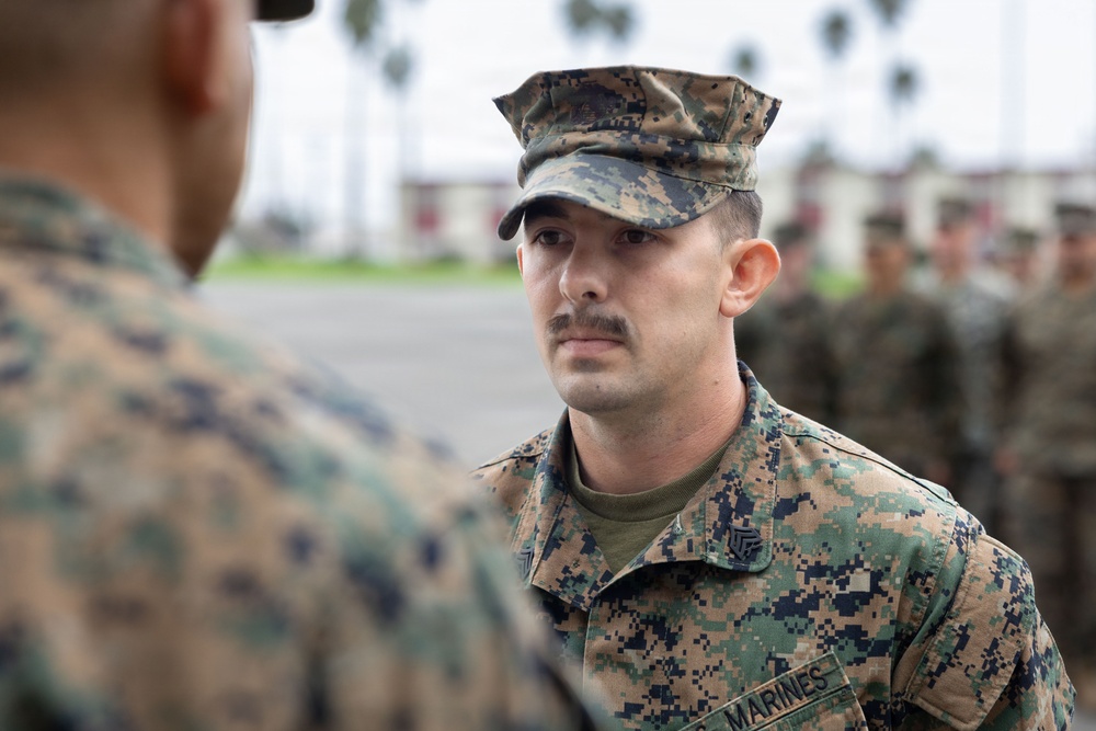 13th MEU holds promotion and award ceremony