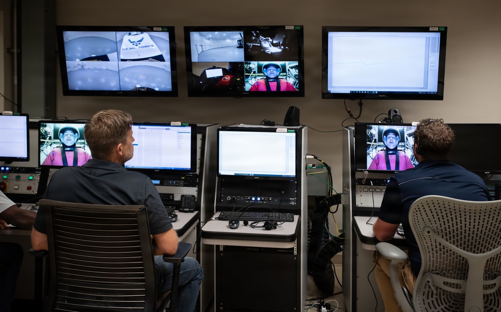 711 HPW centrifuge simulates spaceflight for astronauts