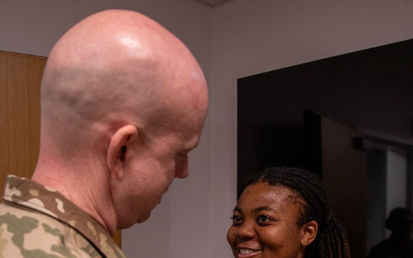 Combat camera Soldiers recognized for their service in Italy