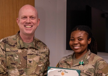 Combat camera Soldiers recognized for their service in Italy