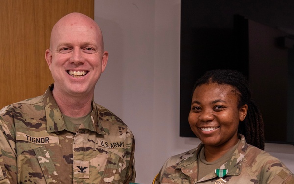 Combat camera Soldiers recognized for their service in Italy