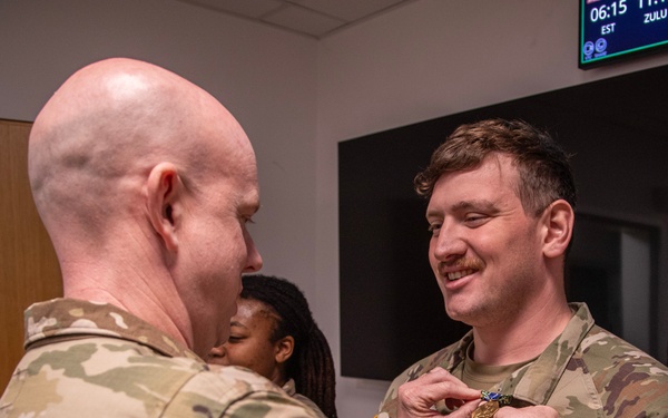 Combat camera Soldiers recognized for their service in Italy