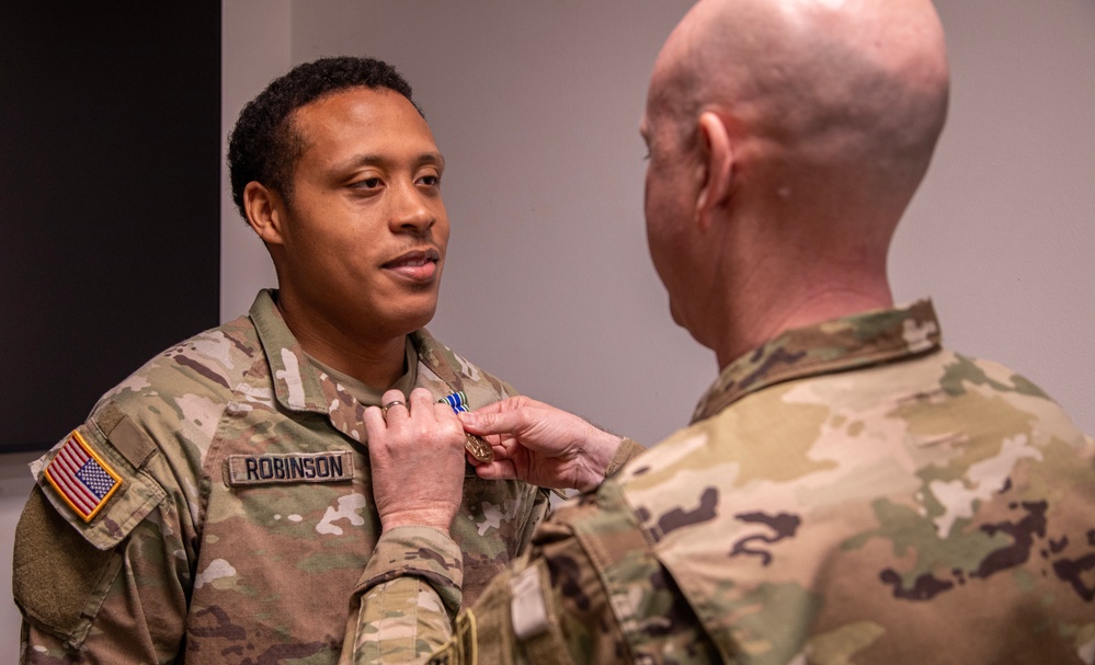 Combat camera Soldiers recognized for their service in Italy