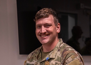 Combat camera Soldiers recognized for their service in Italy