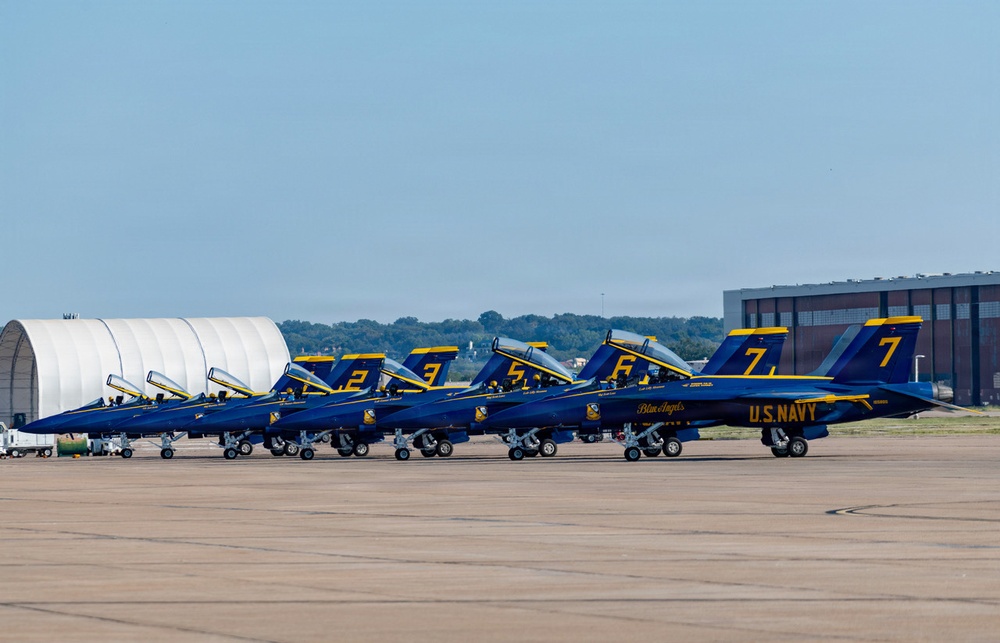 Blue Angels Land at NAS JRB Fort Worth