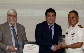 Two NRL Engineers Receive Dr. Delores M. Etter Awards