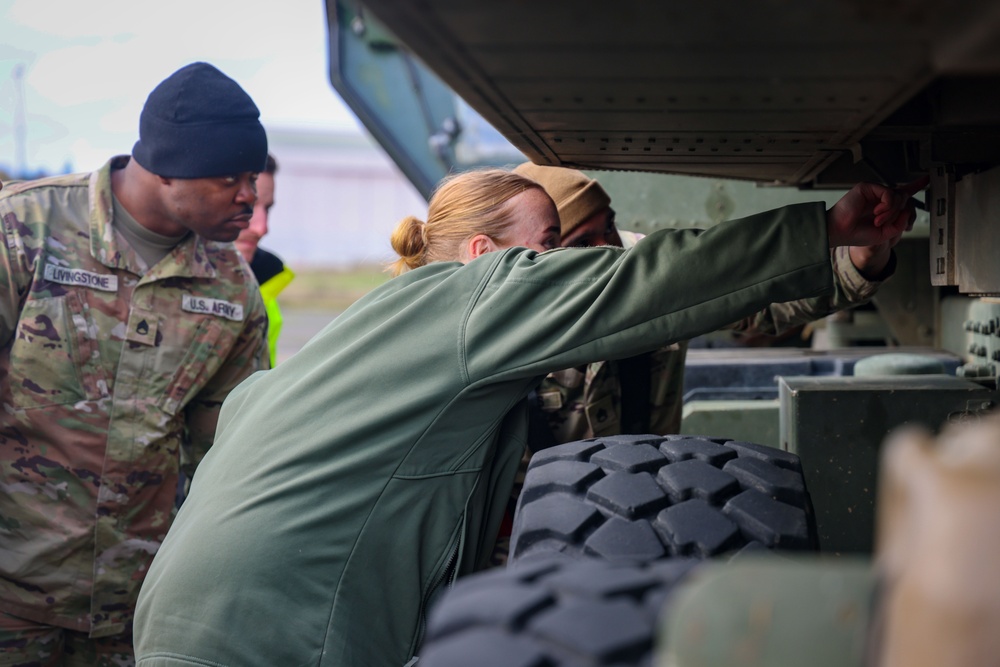 I Corps Soldiers Execute Mobility Training and Airlift Preparation at McChord Airfield