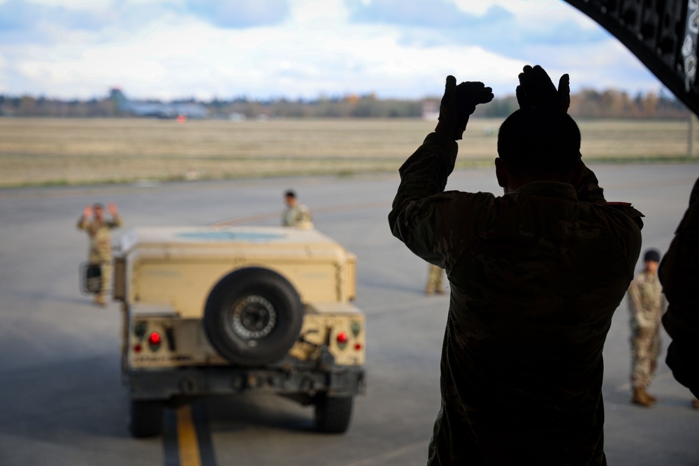 I Corps Soldiers Execute Mobility Training and Airlift Preparation at McChord Airfield