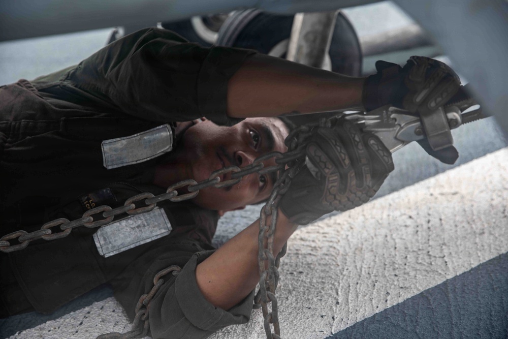 Flight Operations aboard USS Fort Lauderdale