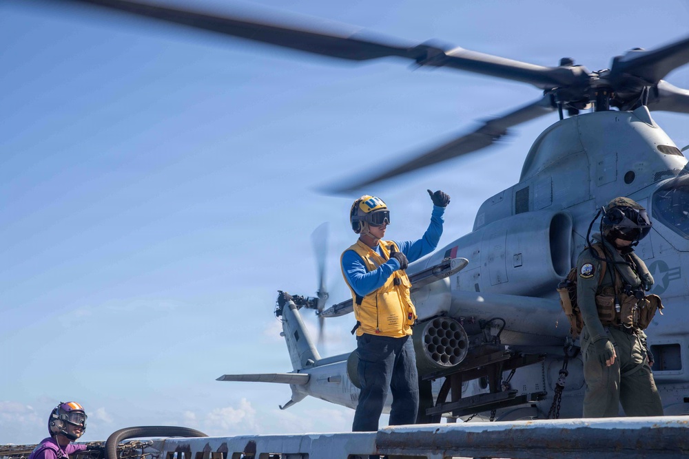 Flight Operations aboard USS Fort Lauderdale