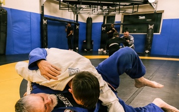 Veteran Coral Belt “Papa John” Coaches 173rd Airborne Paratroopers in Jiu-Jitsu