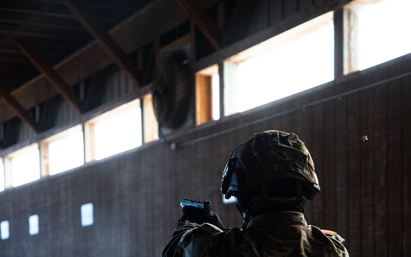 10th Mtn Div prepares for the U.S. Army Small Arms Competition: M17 Range