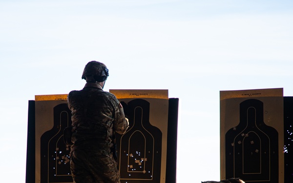 10th Mtn Div prepares for the U.S. Army Small Arms Competition: M17 Range