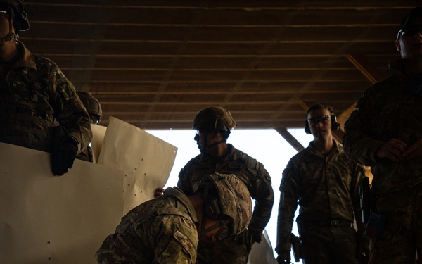 10th Mtn Div prepares for the U.S. Army Small Arms Competition: M17 Range