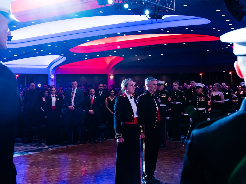 Marine Barracks Washington 8th &amp; I 250th Birthday Ball