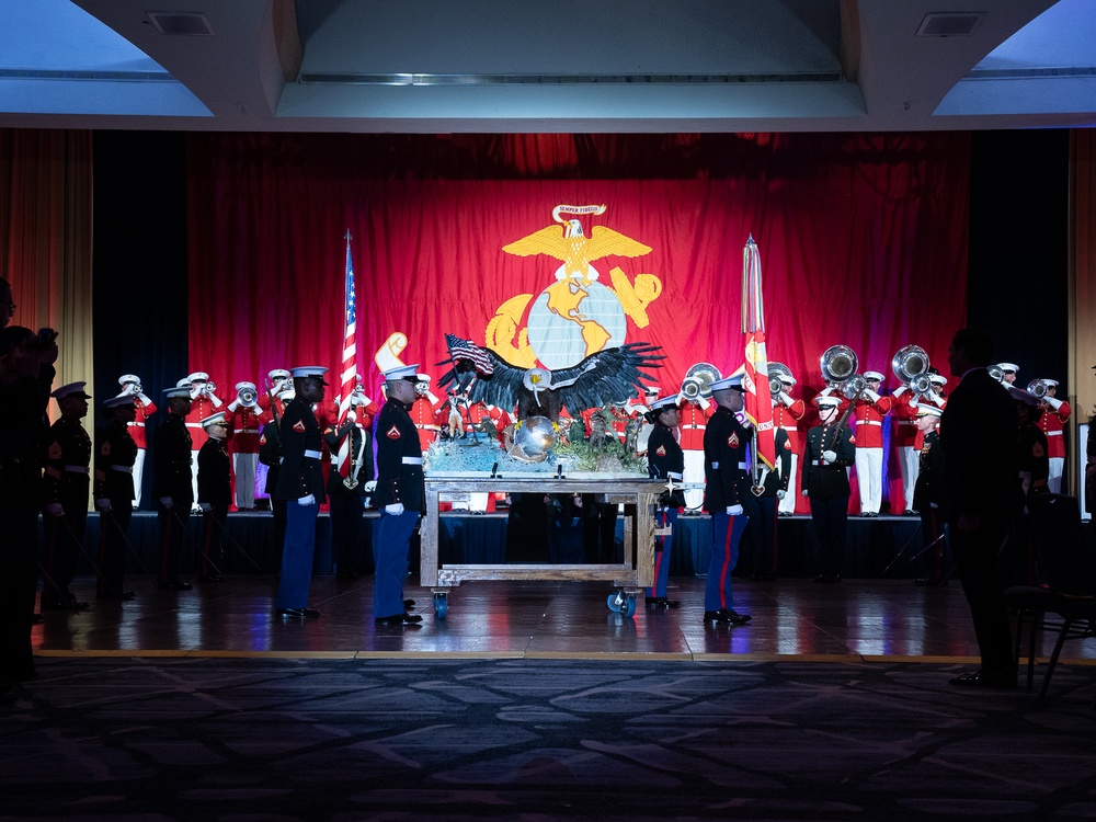 Marine Corps 250th Birthday Ball Cake - Marine Barracks 8th &amp; I