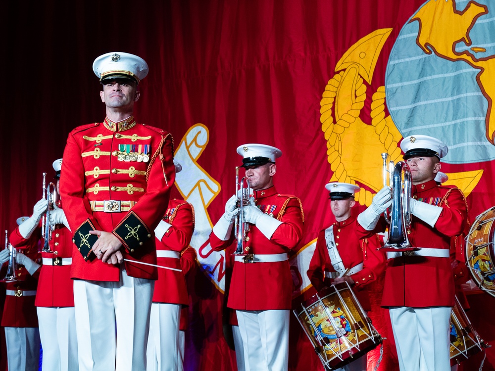 Marine Barracks Washington 8th &amp; I 250th Birthday Ball