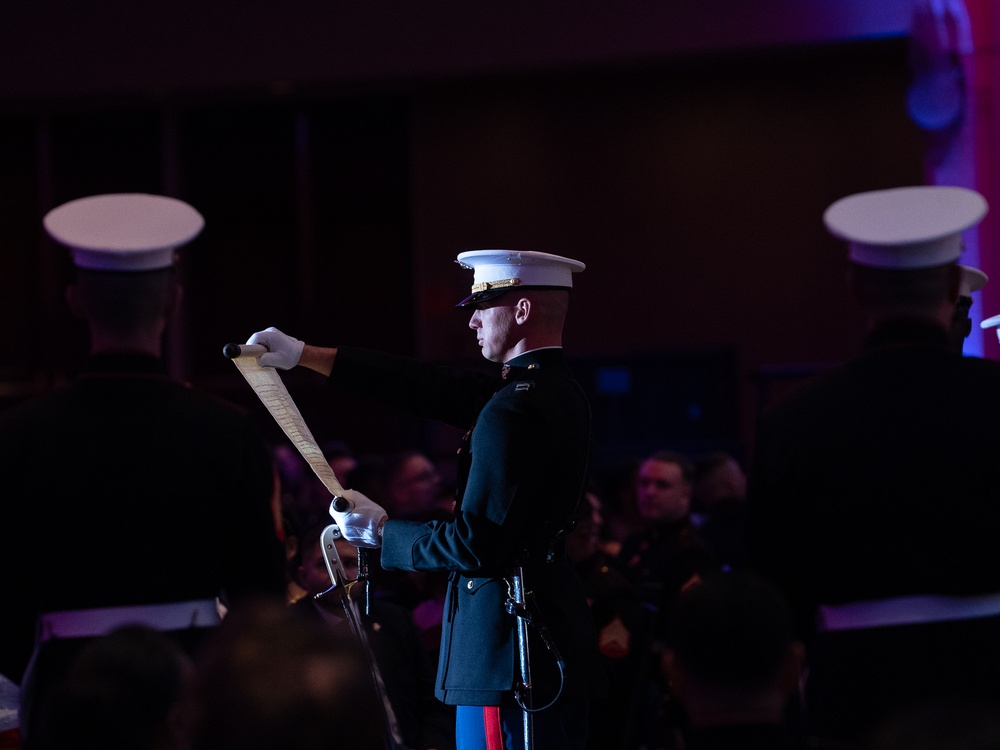 Marine Barracks Washington 8th &amp; I 250th Birthday Ball