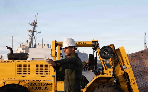 NAVSOUTH Visits USS Fort Lauderdale