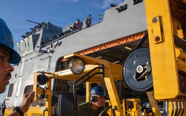 NAVSOUTH Visits USS Fort Lauderdale