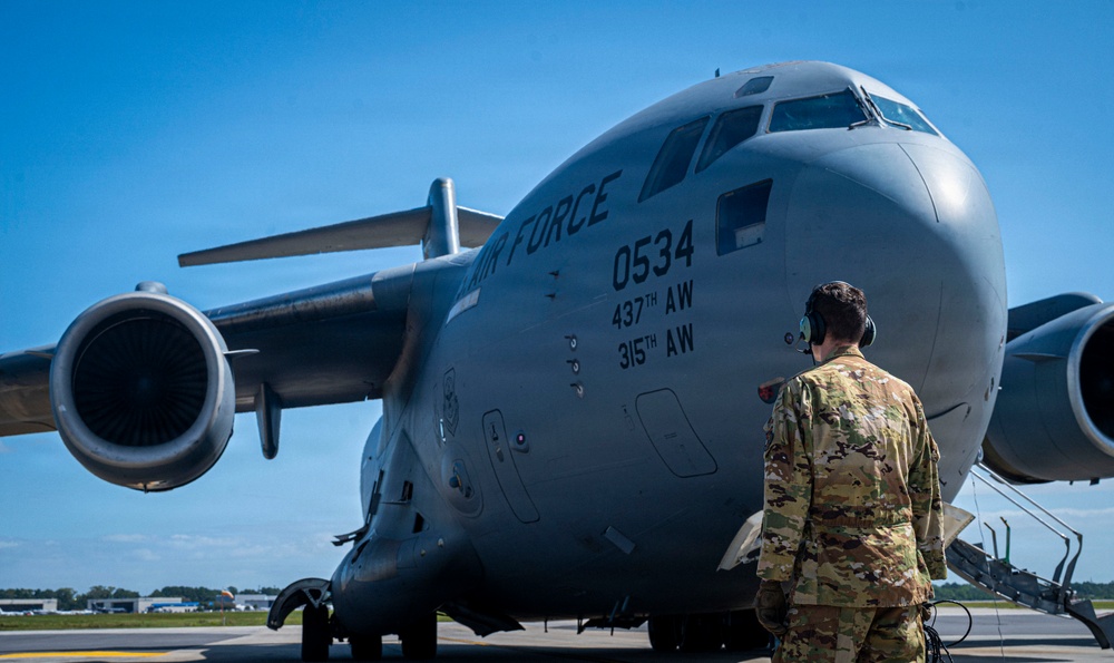 Pilots Conduct Touch-and-Go Training for the C-17 Globemaster III