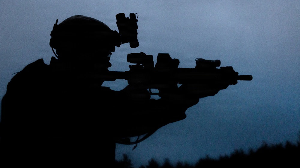 U.S. Marines conduct close-quarters battle qualification range in Finland