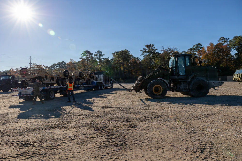 II MEF Marines receive transport cargo from WTI 1-26