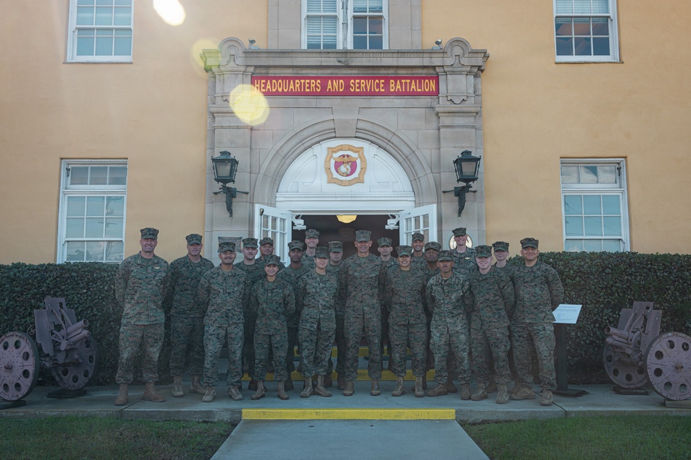 Sergeant Major of the Marine Corps visits MCRDSD