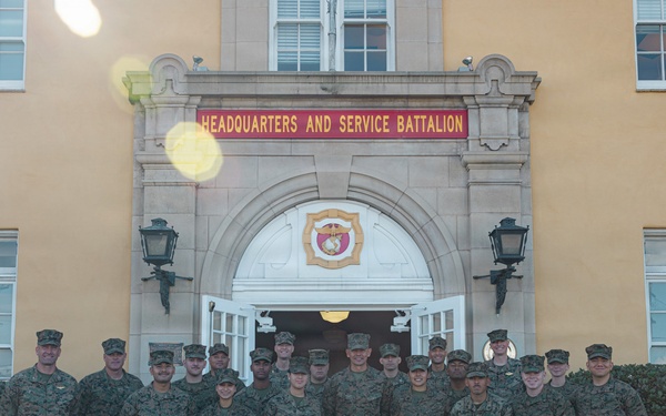 Sergeant Major of the Marine Corps visits MCRDSD