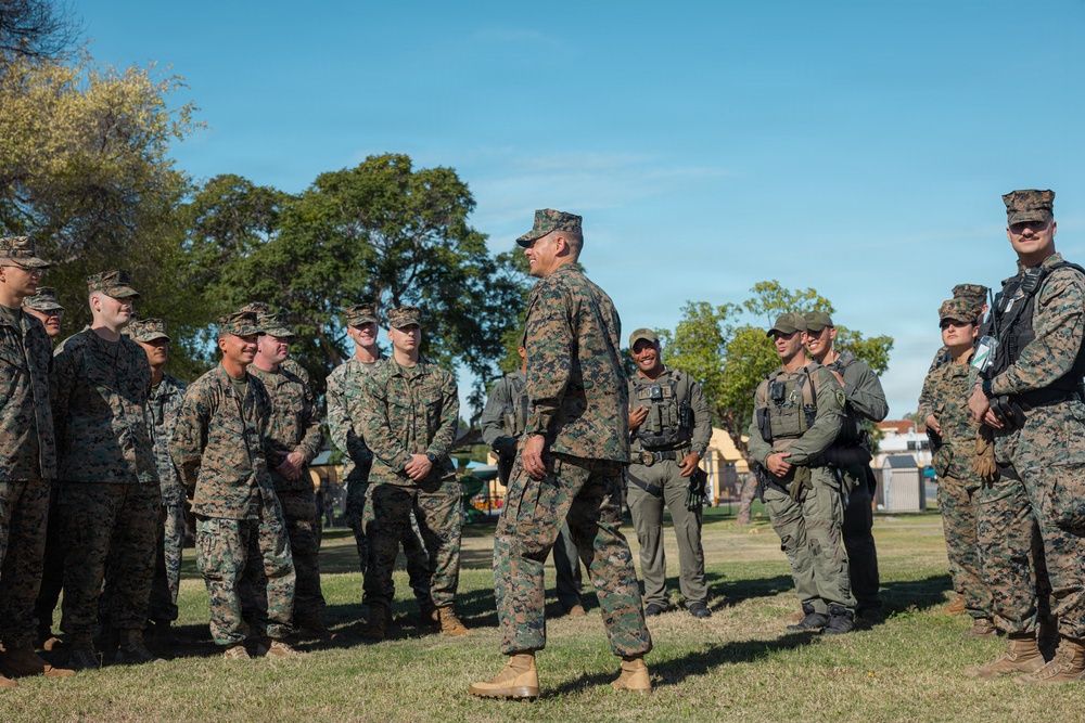 Sergeant Major of the Marine Corps visits MCRDSD