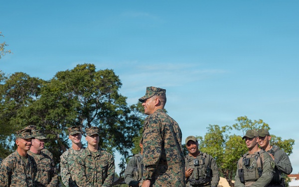 Sergeant Major of the Marine Corps visits MCRDSD