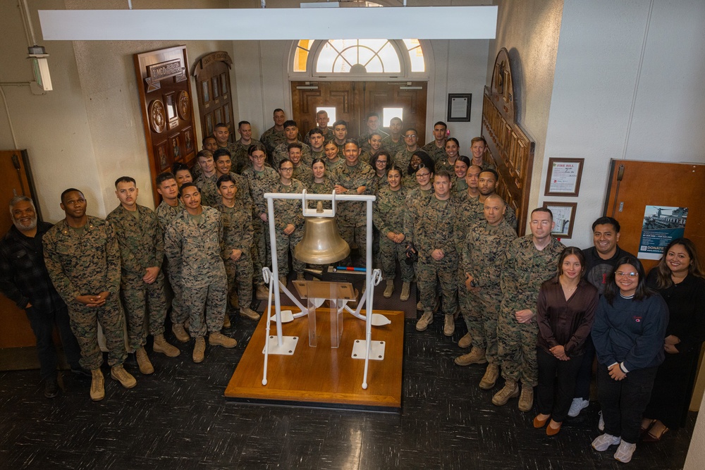 Sergeant Major of the Marine Corps visits MCRDSD