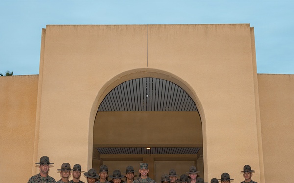 Sergeant Major of the Marine Corps visits MCRDSD
