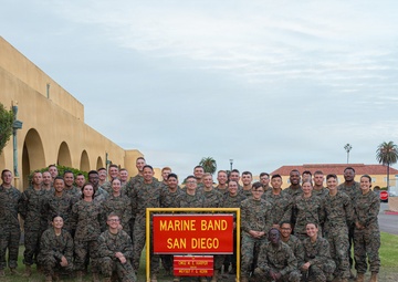 Sergeant Major of the Marine Corps visits MCRDSD